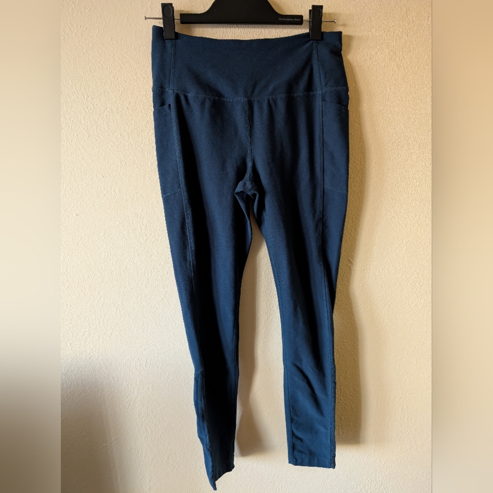 EUC Mondetta Navy Leggings